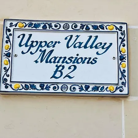 Lejlighed Upper Valley Mansions, No.25