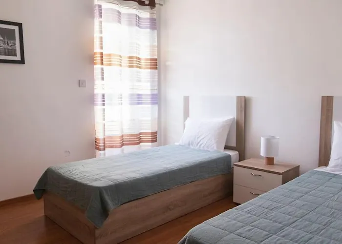 Apartment Upper Valley Mansions, No.25