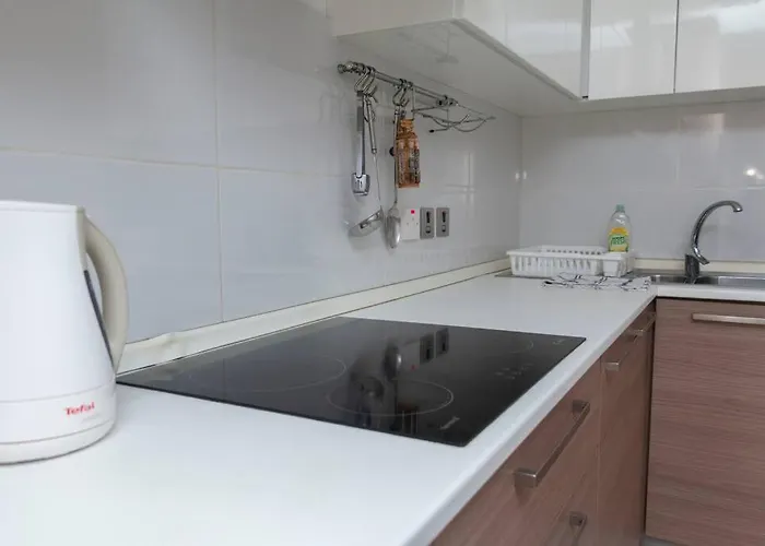 Upper Valley Mansions, No.25 Apartment