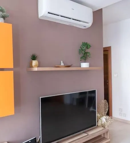 Upper Valley Mansions, No.25 Cospicua