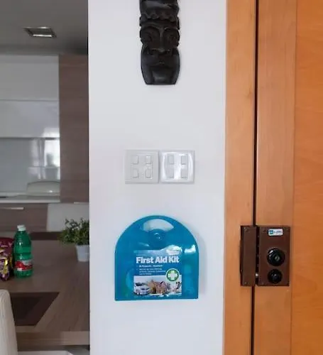 Upper Valley Mansions, No.25