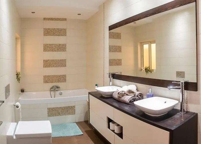 Upper Valley Mansions, No.25 Lejlighed *